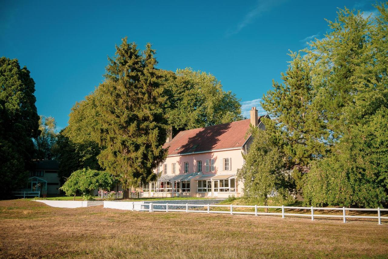 Logis Auberge Du Port Bazeilles Esterno foto